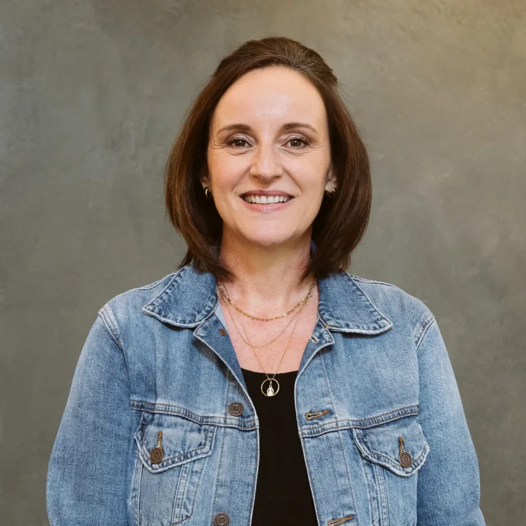 Headshot of Carmen Cruces