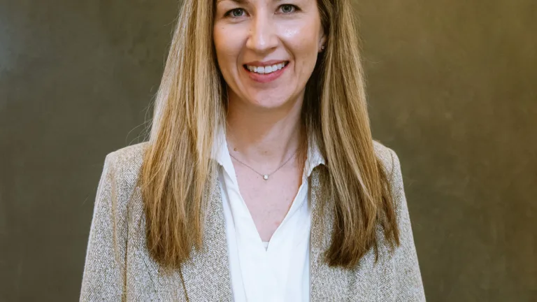 Headshot of Lauren McClelland
